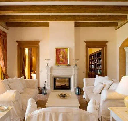Sleeps 8 Pool Air Con T479945 Villa