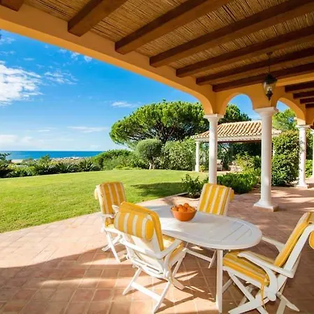 Villa Sleeps 8 Pool Air Con T479945 Vale do Lobo