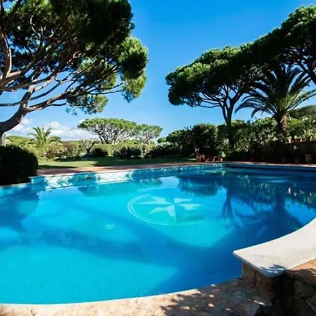 Villa Sleeps 8 Pool Air Con T479945 Vale do Lobo